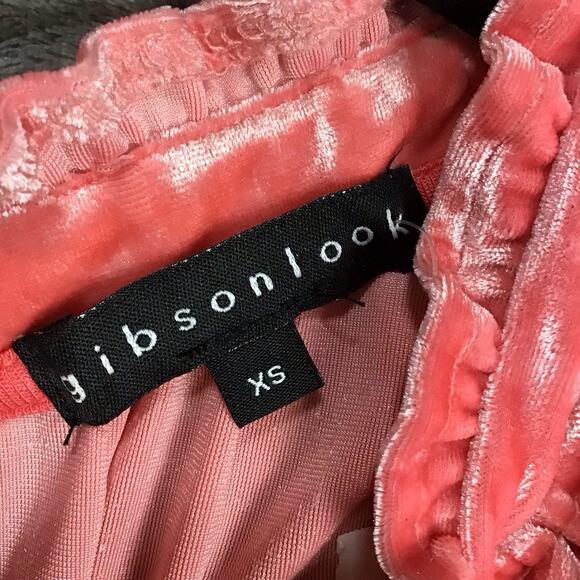 Gibsonlook Velvet Flutter Sleeve Mock Neck Top Pink Women’s XS NWOT - Picture 8 of 10